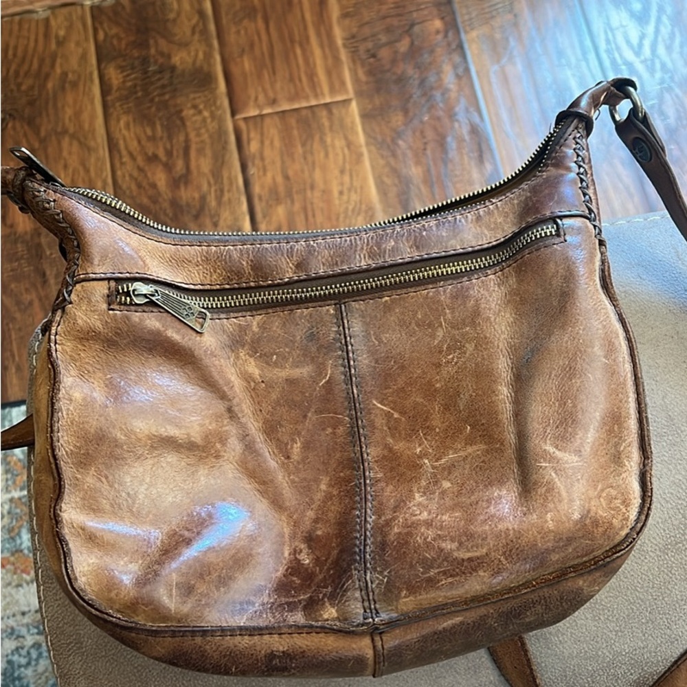 Good condition Patricia Nash purse.